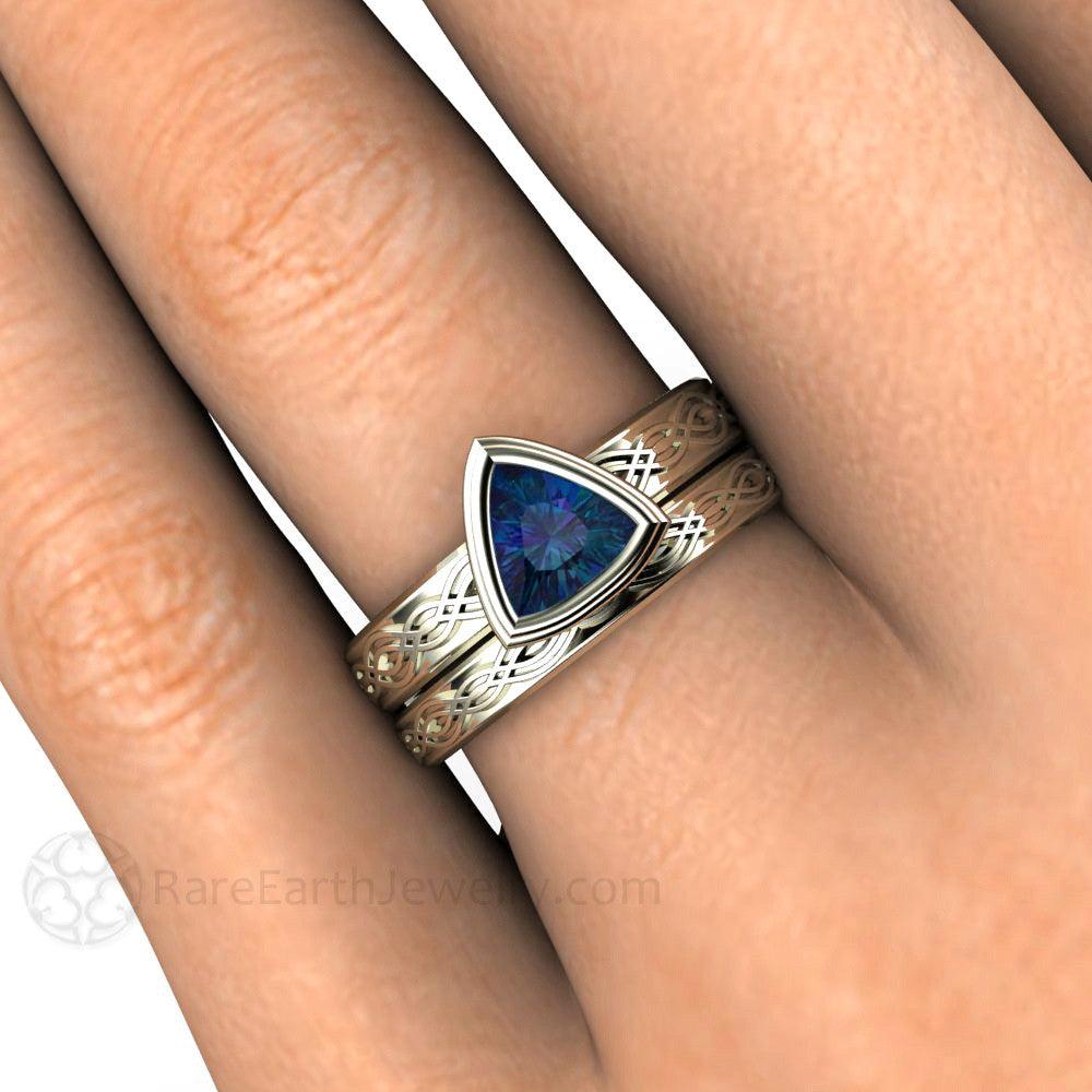 One of the Wedding Band Options for the Modern Alexandrite Engagement Ring